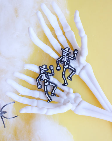Brincos Witch Skeleton